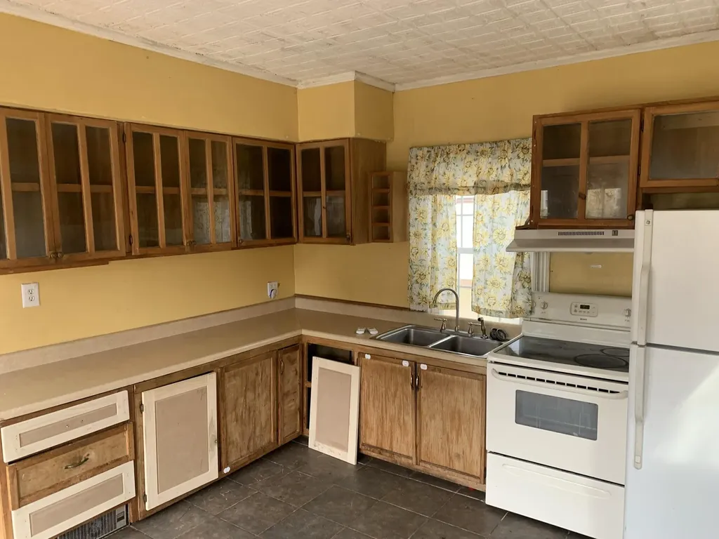 195 Congress Street Millinocket ME 04462
