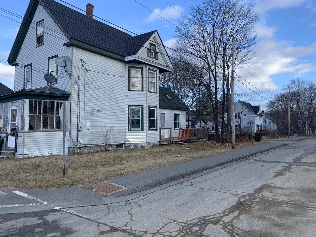 195 Congress Street Millinocket ME 04462