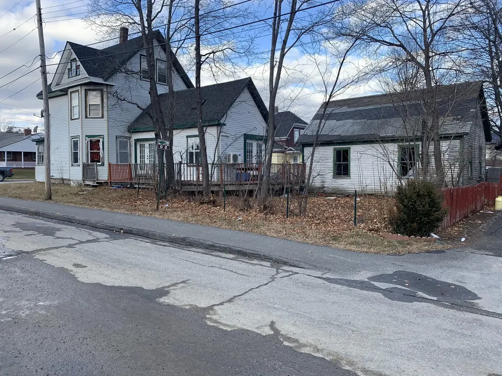 195 Congress Street Millinocket ME 04462