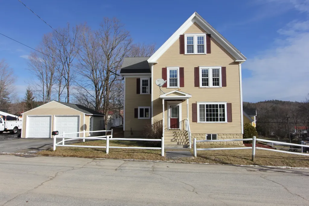 735 Forest Avenue Rumford ME 04276