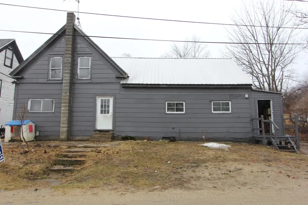 14 Hayford Court Canton ME 04221