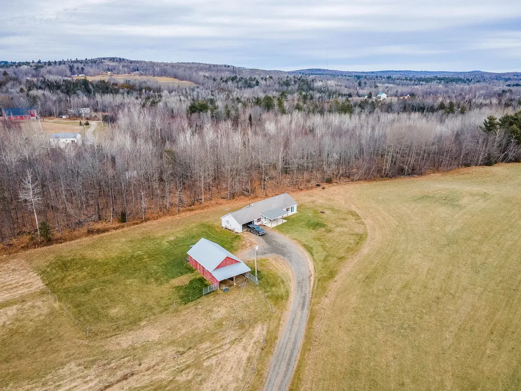 68 Pullen Road Dexter ME 04930