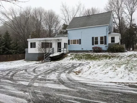 386 Pond Road Lewiston ME 04240