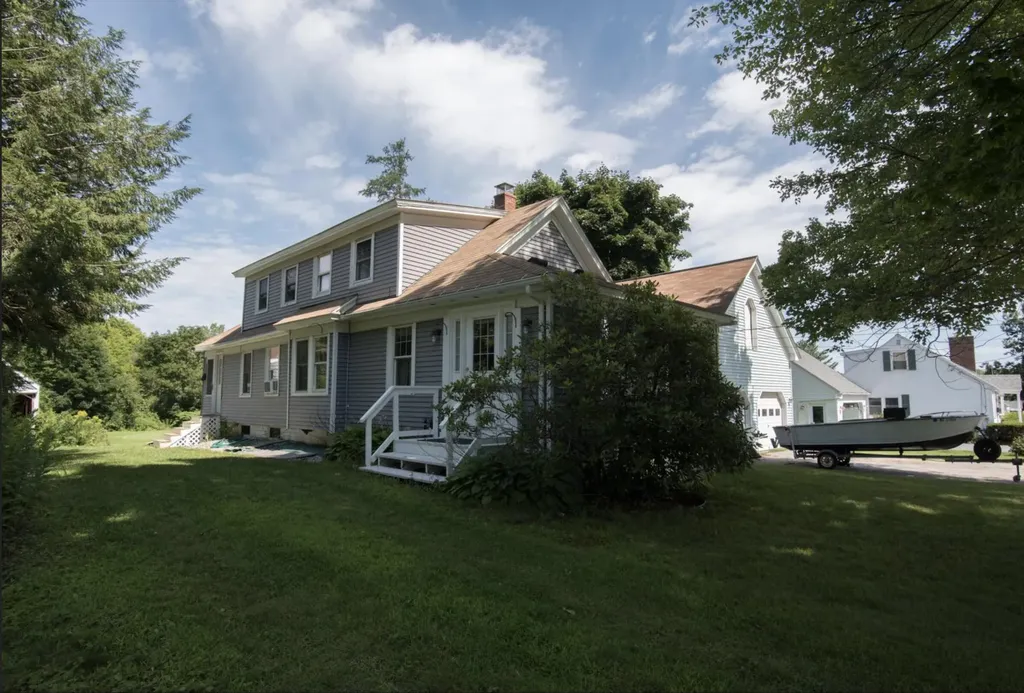 20 Walker Avenue Lewiston ME 04240