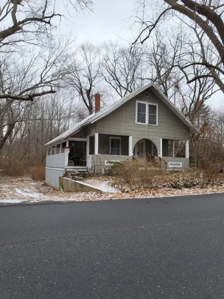 8 Trafton Street Sanford ME 04073
