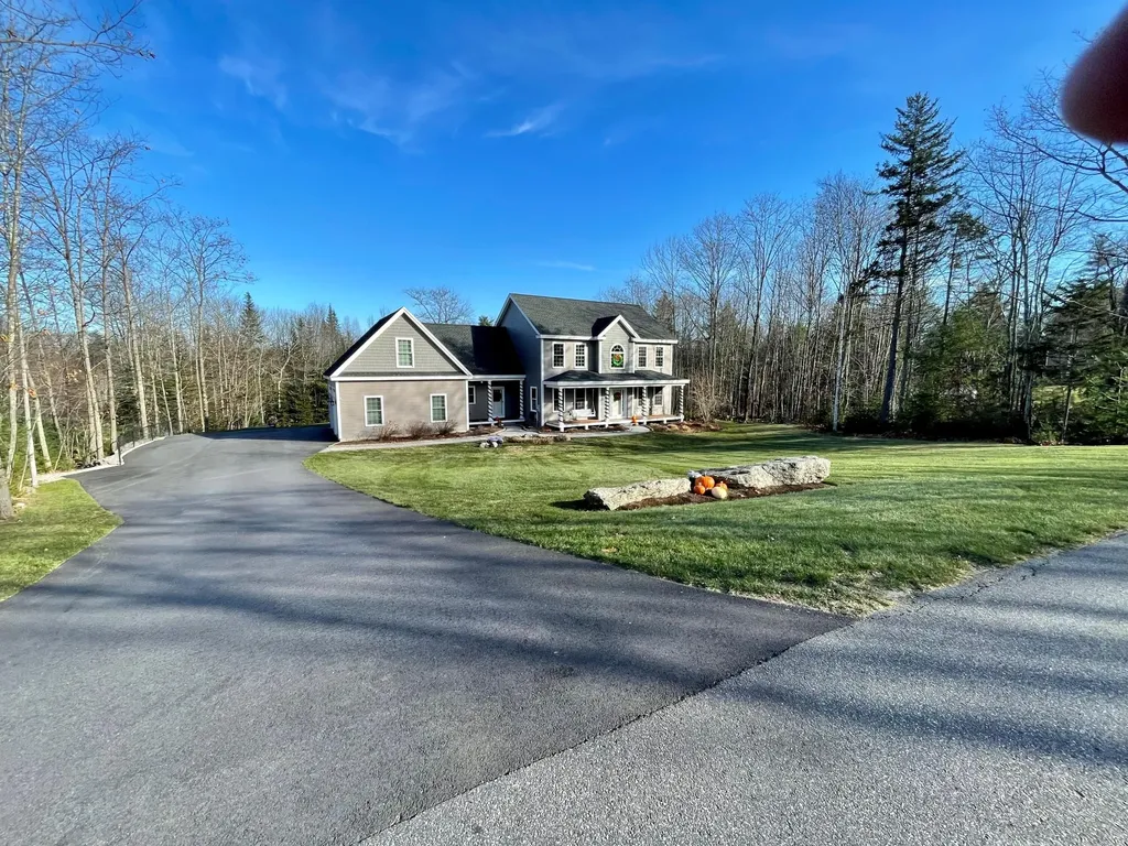 48 Acorn Ridge Road Freeport ME 04032