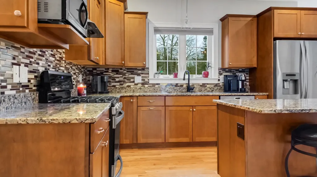 48 Acorn Ridge Road Freeport ME 04032