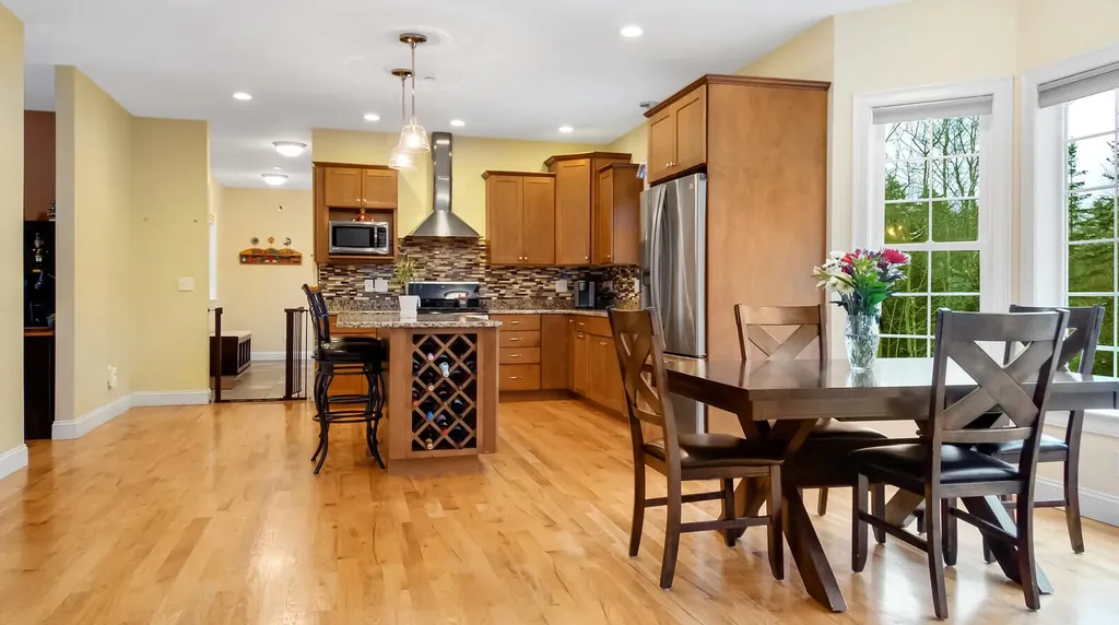 48 Acorn Ridge Road Freeport ME 04032