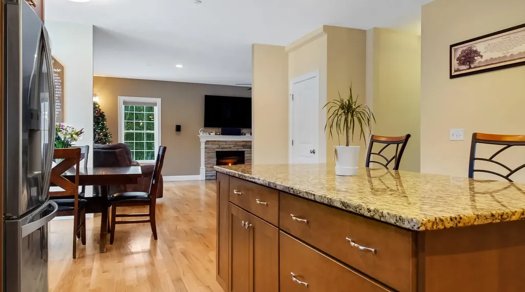 48 Acorn Ridge Road Freeport ME 04032