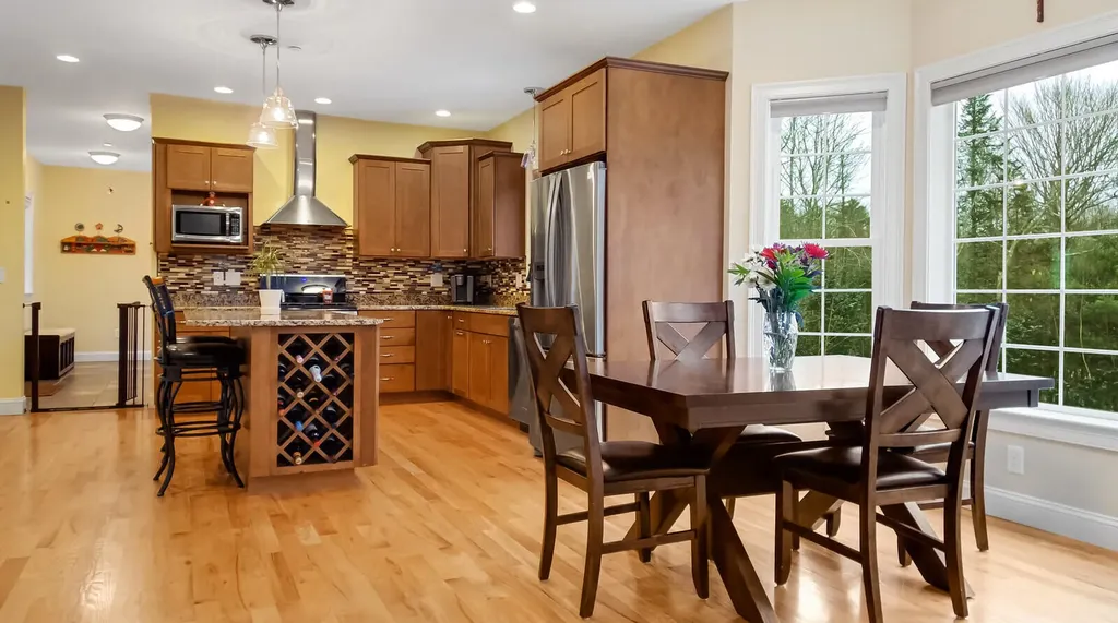 48 Acorn Ridge Road Freeport ME 04032