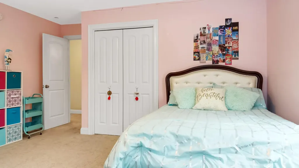 48 Acorn Ridge Road Freeport ME 04032