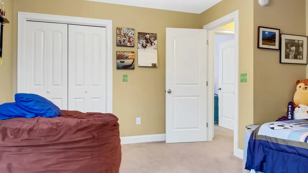 48 Acorn Ridge Road Freeport ME 04032
