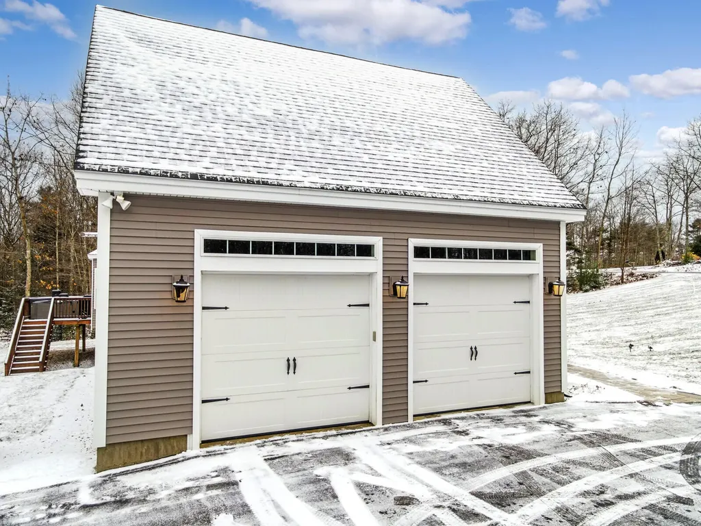 48 Acorn Ridge Road Freeport ME 04032