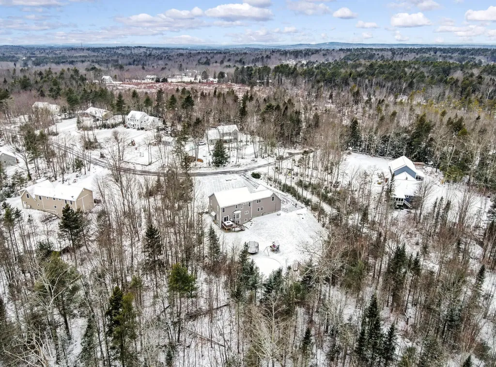 48 Acorn Ridge Road Freeport ME 04032
