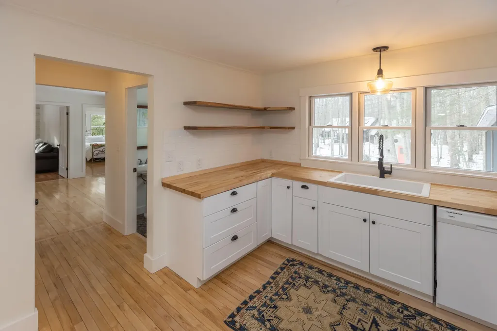 13 Pleasant Ridge Drive Camden ME 04843