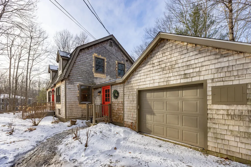 13 Pleasant Ridge Drive Camden ME 04843