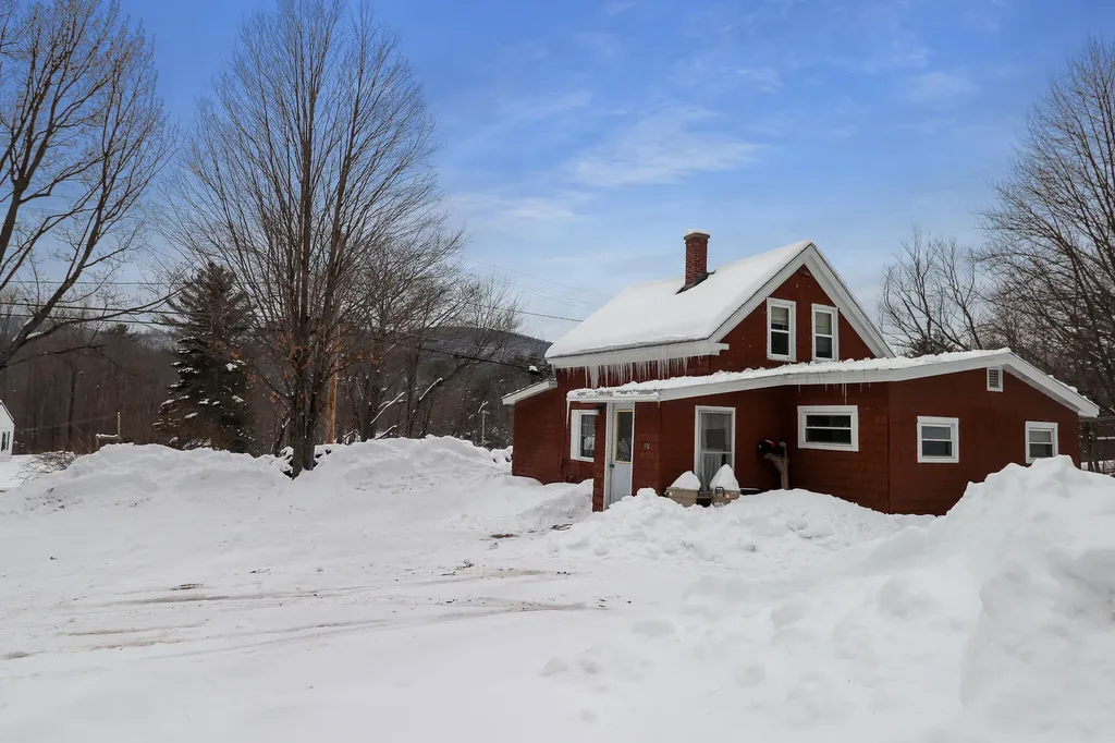 194 Roxbury Road Mexico ME 04257