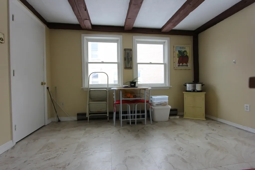 232 Turner Street Auburn ME 04210