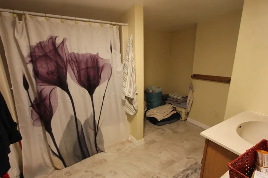 232 Turner Street Auburn ME 04210