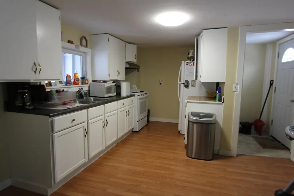 232 Turner Street Auburn ME 04210