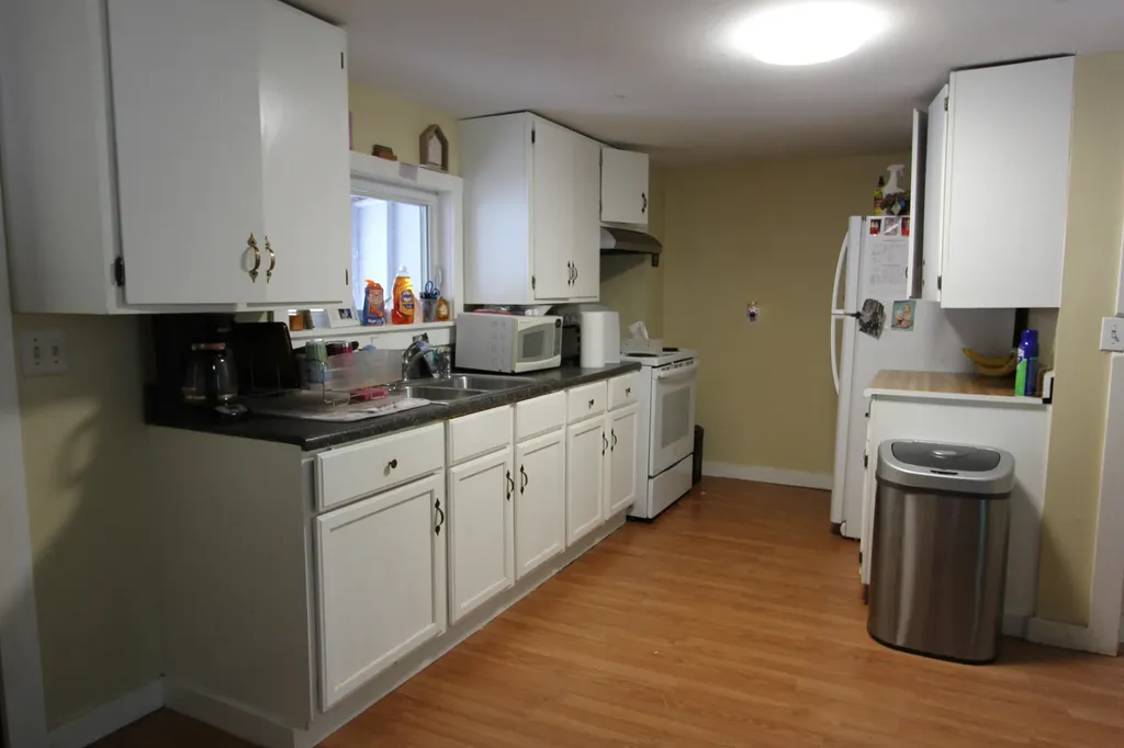 232 Turner Street Auburn ME 04210