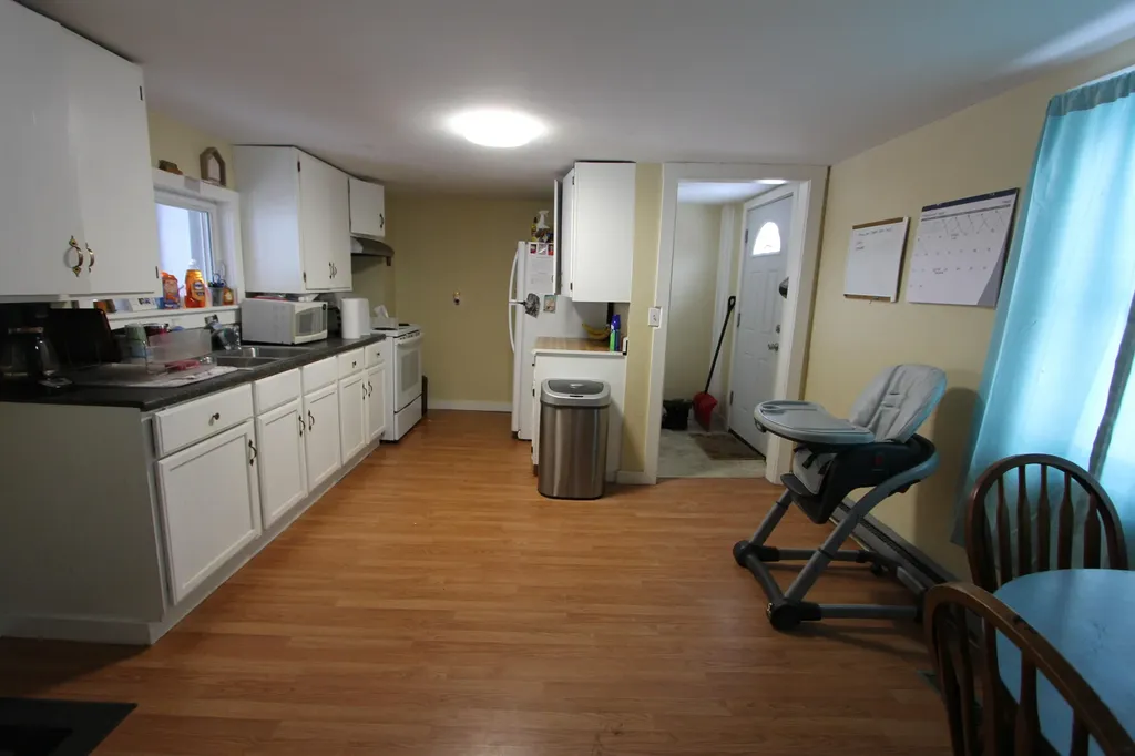 232 Turner Street Auburn ME 04210
