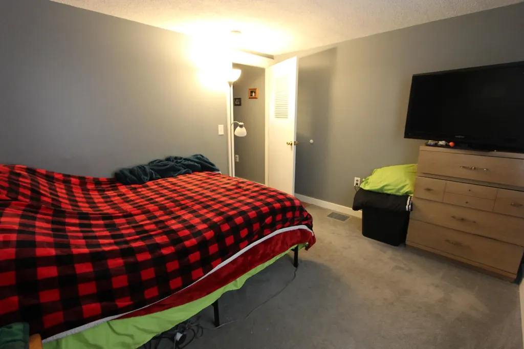 232 Turner Street Auburn ME 04210