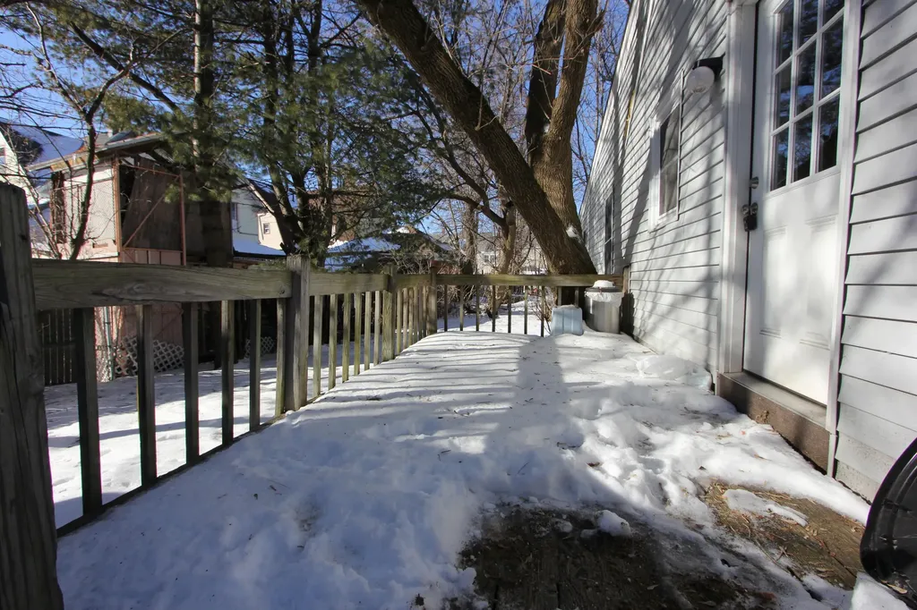 232 Turner Street Auburn ME 04210