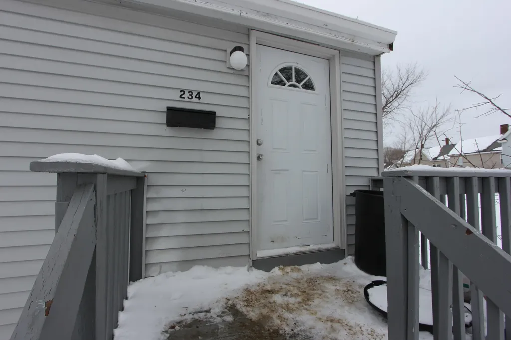 232 Turner Street Auburn ME 04210