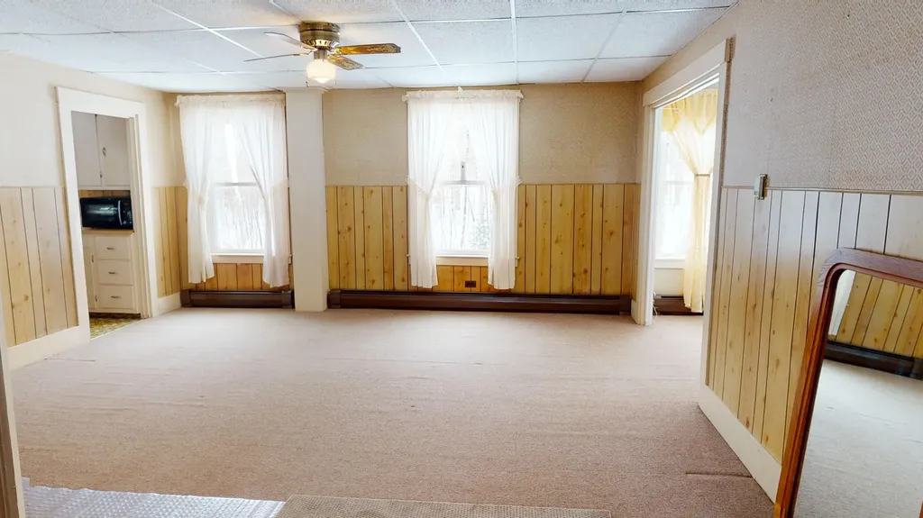 46 Maple Street Monmouth ME 04259