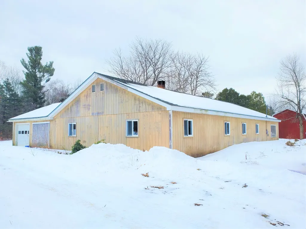 66 Linconville Road Belmont ME 04952