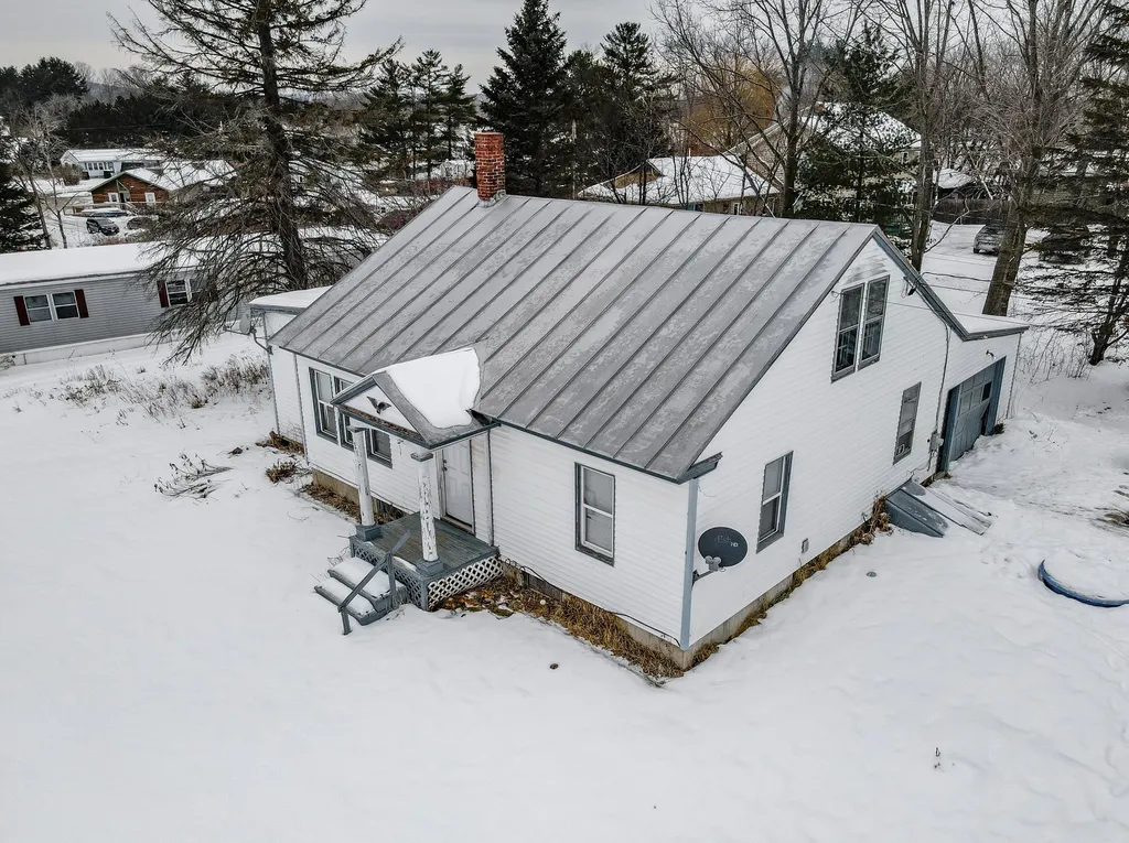 37 Jackson Street Skowhegan ME 04976