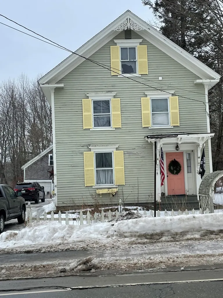 43 Kennebec Road Hampden ME 04444