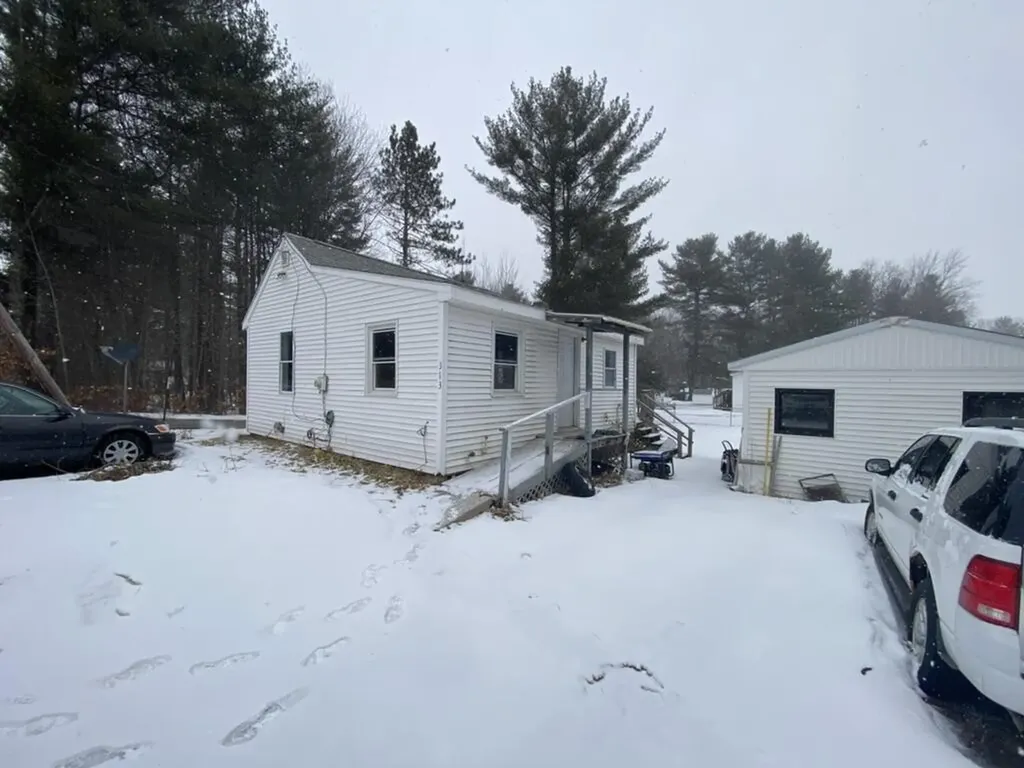 313 Kennebunk Pond Road Lyman ME 04002