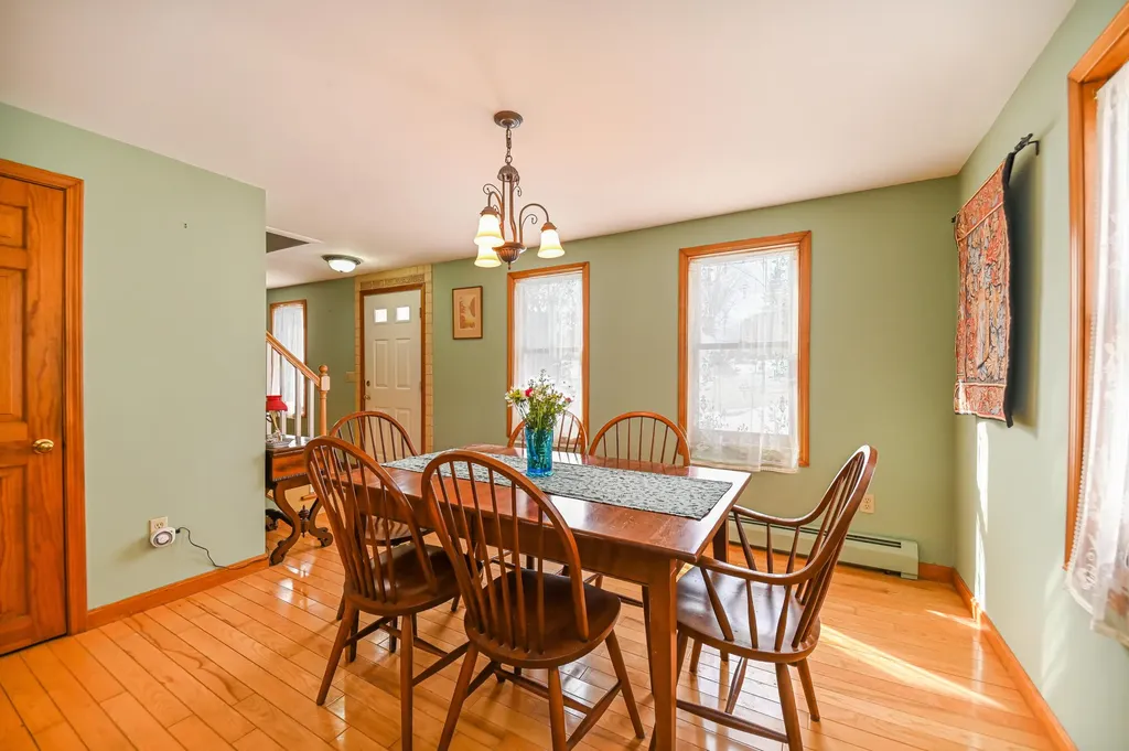 104 Frost Hill Road Portland ME 04103