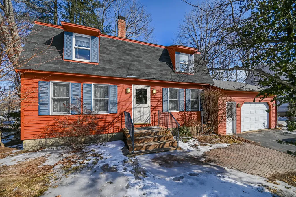 104 Frost Hill Road Portland ME 04103
