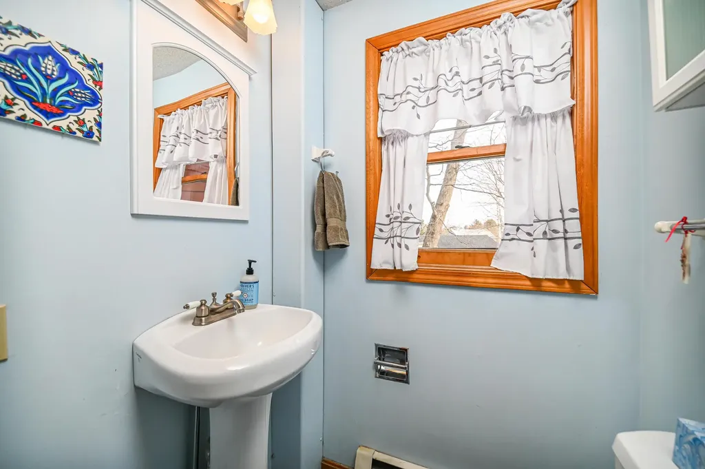 104 Frost Hill Road Portland ME 04103