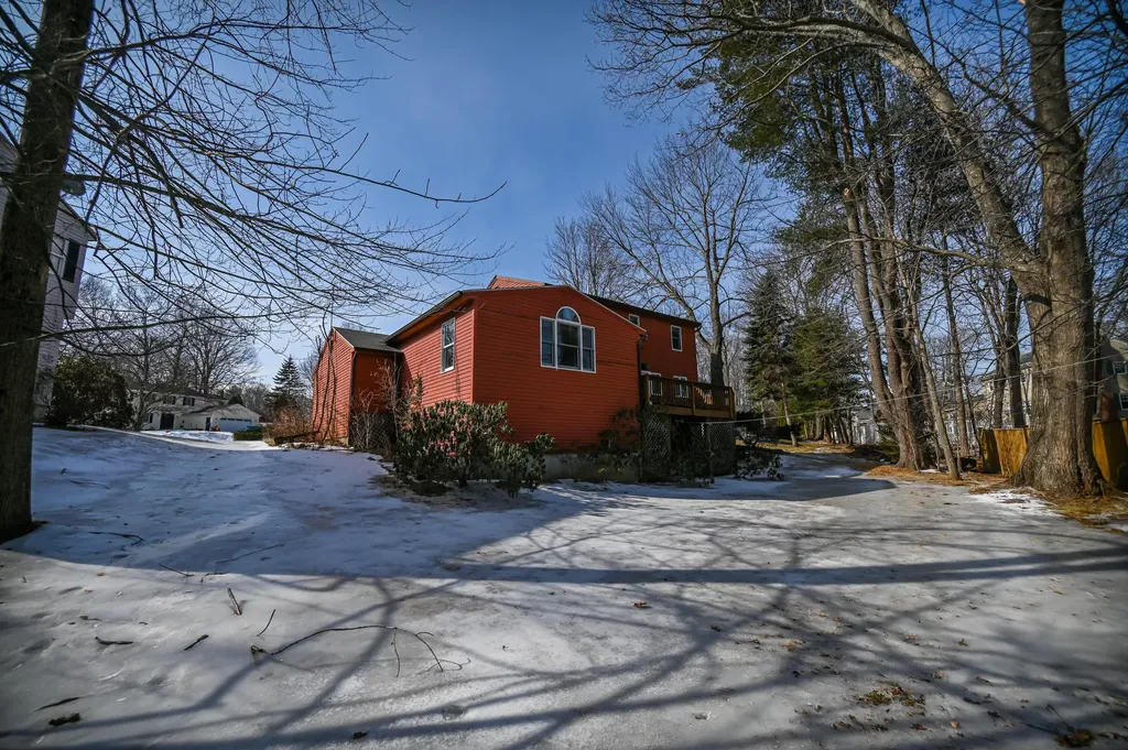 104 Frost Hill Road Portland ME 04103
