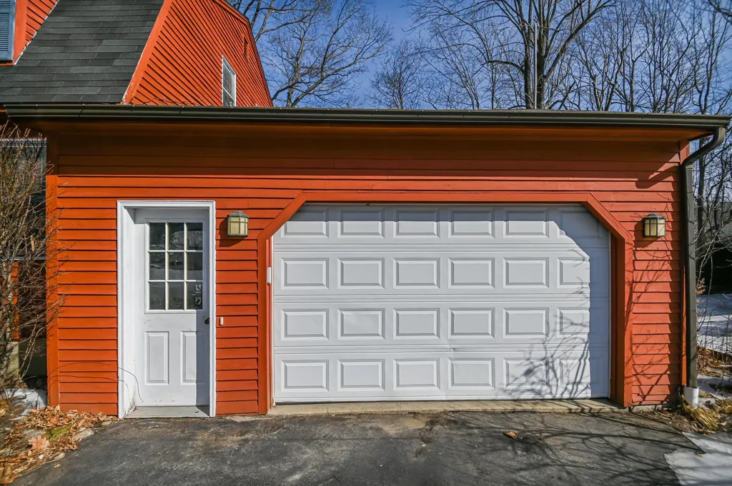 104 Frost Hill Road Portland ME 04103