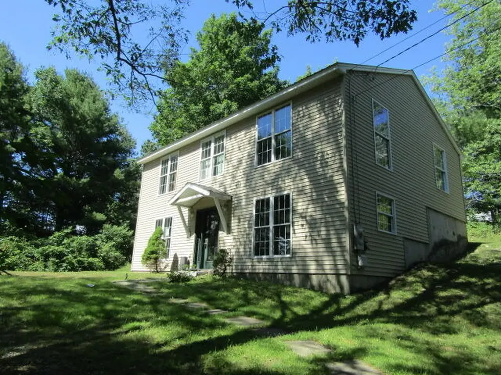 205 Harrison Avenue Gardiner ME 04345