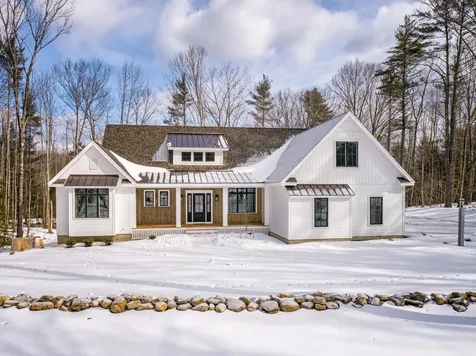 14 Clement Lane Berwick ME 03901