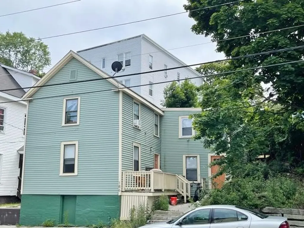 186 Grant Street Portland ME 04101