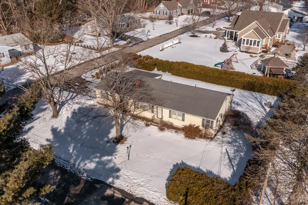 16 Ocean View Road Kennebunk ME 04043