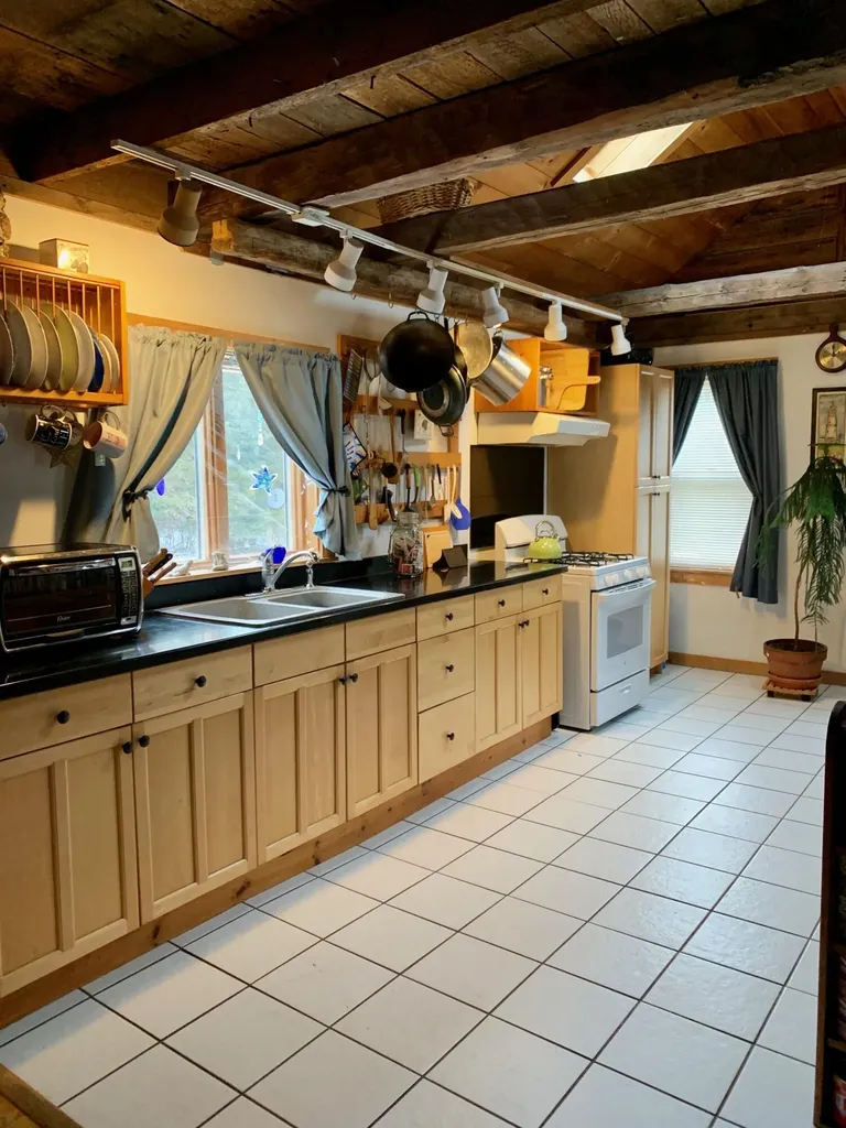 879 County Road Lubec ME 04652
