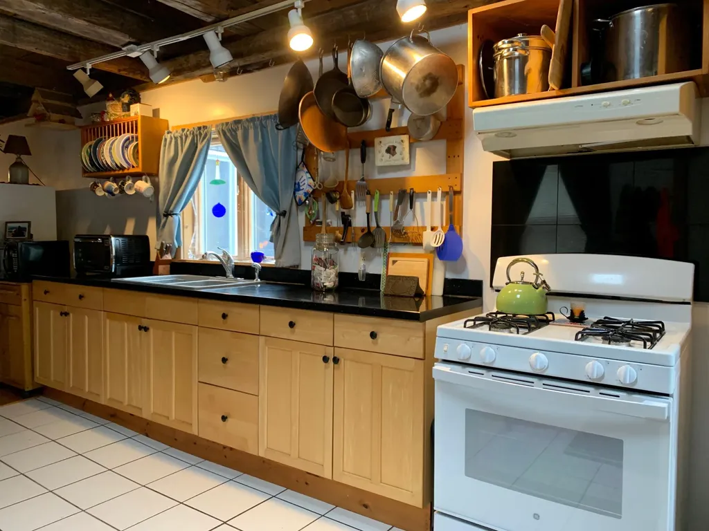 879 County Road Lubec ME 04652
