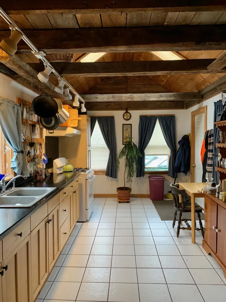 879 County Road Lubec ME 04652