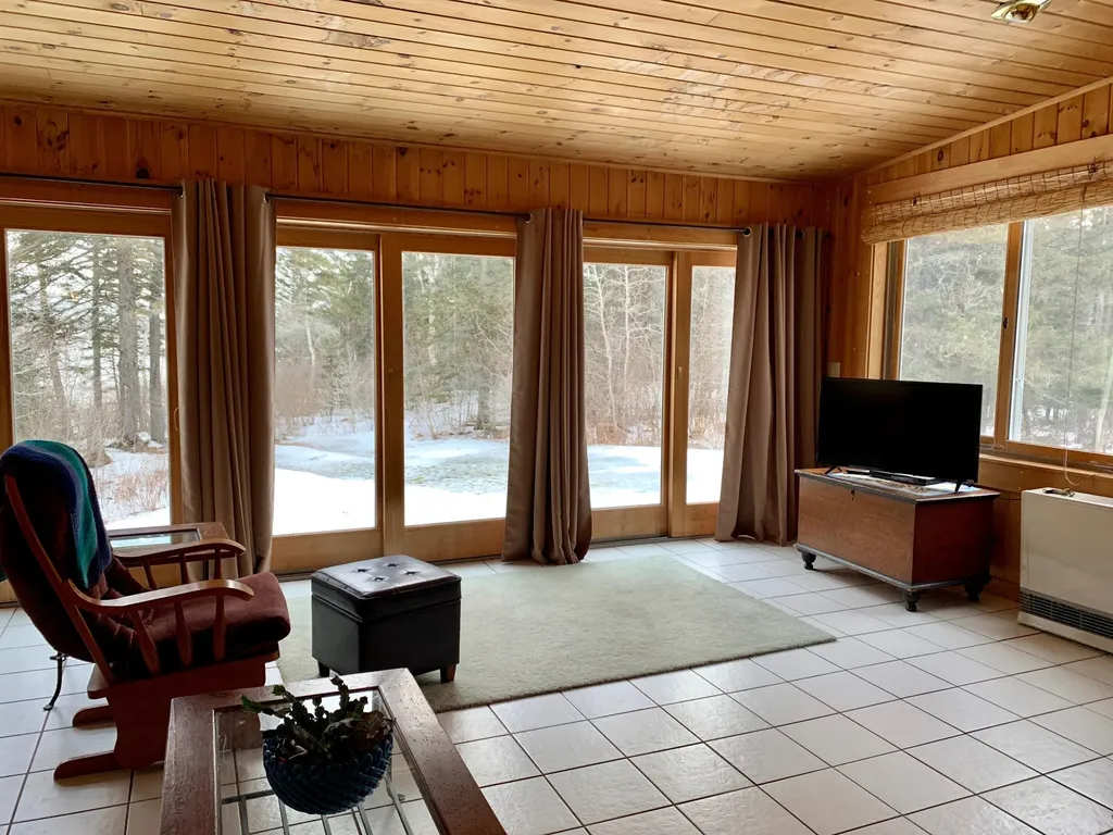 879 County Road Lubec ME 04652