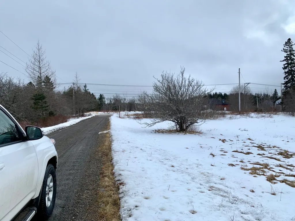 879 County Road Lubec ME 04652