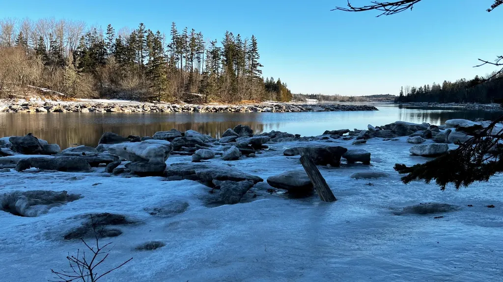 879 County Road Lubec ME 04652