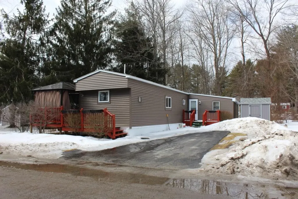 21 Clayton Drive Saco ME 04072